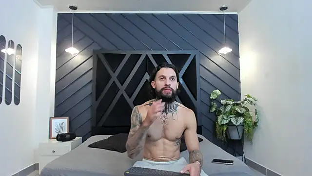 Apolo Bianco  online show from September 20, 2025, 11:32 pm