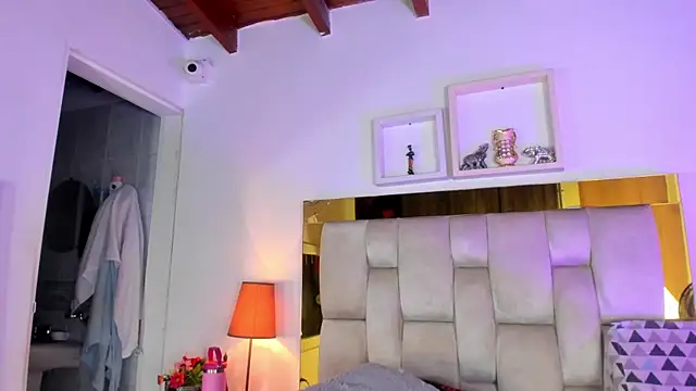 emmy r online show from March 5, 2025, 3:18 pm