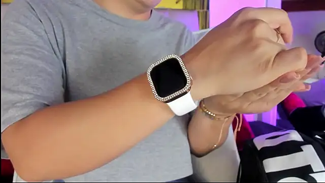 emmy r online show from September 28, 2025, 12:12 pm