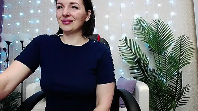 Snapshot of Camelia_Lillie chatting on April 24, 2026, 1:07 am Camelia Lillie online show from April 24, 2026, 1:07 am