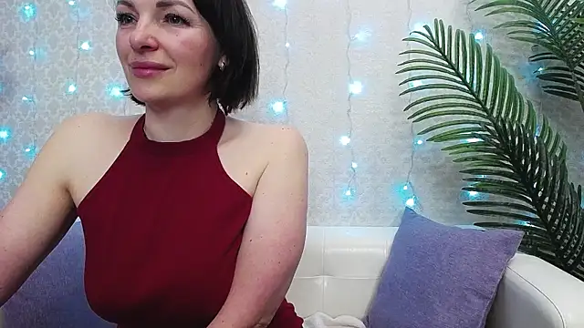 Snapshot of Camelia_Lillie chatting on May 19, 2026, 1:21 am Camelia Lillie online show from May 19, 2026, 1:21 am