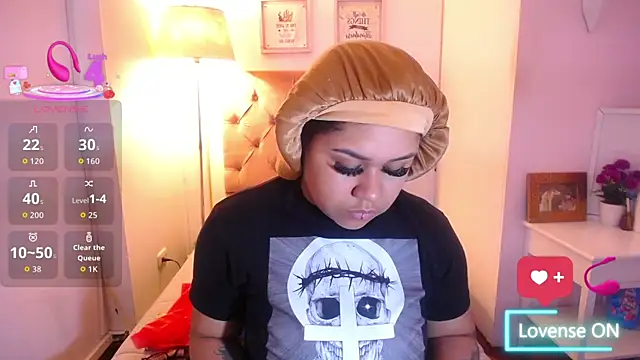 Nahom1  online show from November 10, 2025, 10:26 pm