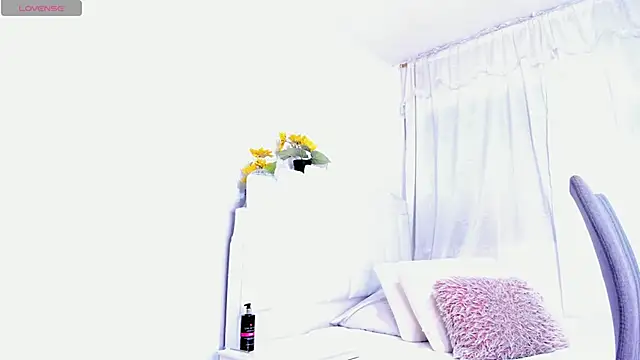 RoxannaBlanche online show from March 15, 2025, 11:08 am