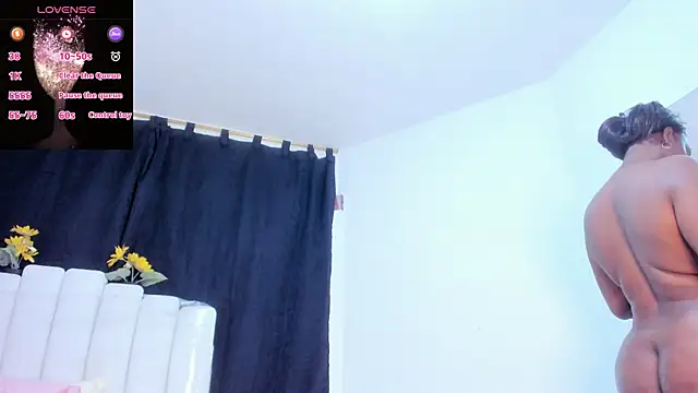 RoxannaBlanche online show from February 7, 2026, 12:24 pm