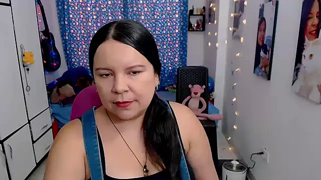 Snapshot of claryssa_ chatting on September 10, 2025, 8:08 pm claryssa online show from September 10, 2025, 8:08 pm