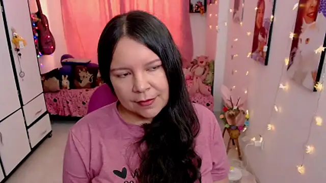 Snapshot of claryssa_ chatting on April 30, 2026, 8:57 pm claryssa online show from April 30, 2026, 8:57 pm