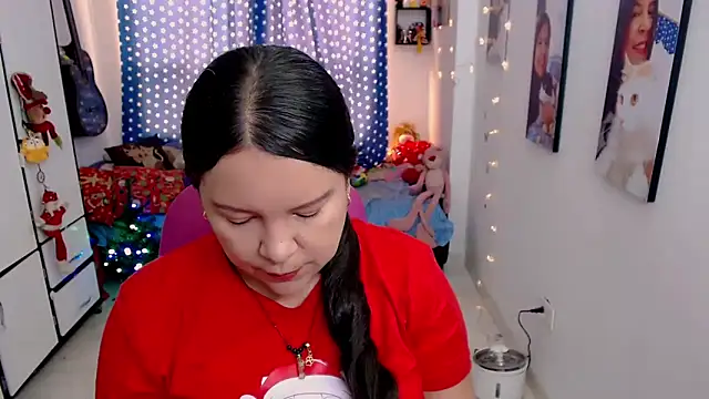 Snapshot of claryssa_ chatting on December 19, 2025, 6:54 pm claryssa online show from December 19, 2025, 6:54 pm