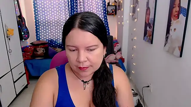 Snapshot of claryssa_ chatting on November 28, 2025, 7:14 pm claryssa online show from November 28, 2025, 7:14 pm