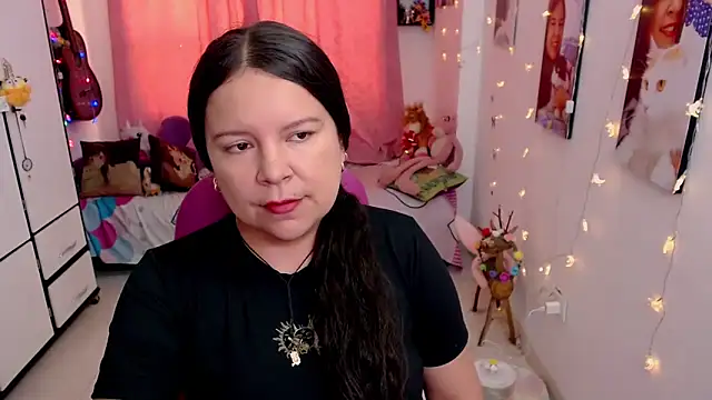Snapshot of claryssa_ chatting on May 22, 2026, 8:18 pm claryssa online show from May 22, 2026, 8:18 pm