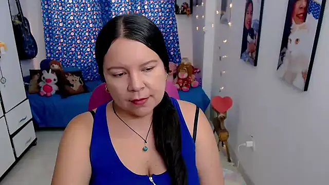 claryssa  online show from March 28, 2026, 8:10 pm