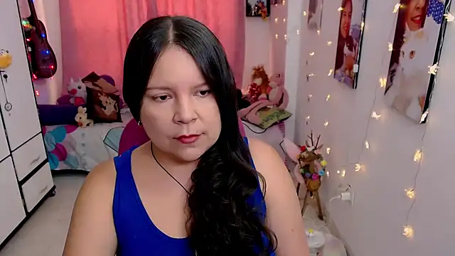 Snapshot of claryssa_ chatting on May 21, 2026, 9:45 pm claryssa online show from May 21, 2026, 9:45 pm