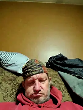 Hugebwc102 online show from February 19, 2026, 7:33 pm