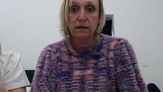 legalyblond online show from March 21, 2025, 12:28 pm