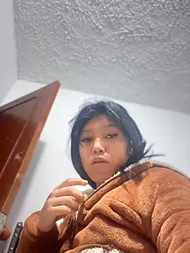 emily rosse04 online show from November 4, 2025, 11:14 am