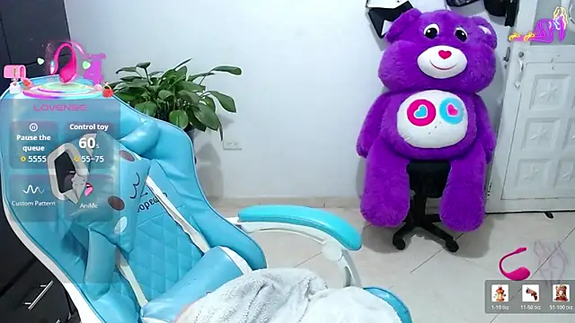 emily rosse04 online show from April 18, 2026, 9:44 am