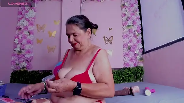 grandmother milf online show from June 25, 2026, 12:54 pm