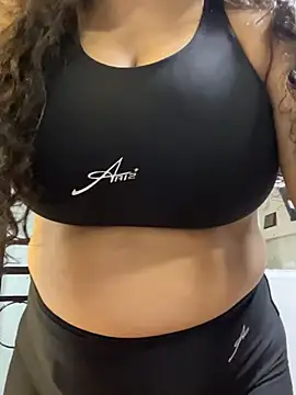 Snapshot of CurlyGirl_1 chatting on March 13, 2025, 11:30 am CurlyGirl 1 online show from March 13, 2025, 11:30 am