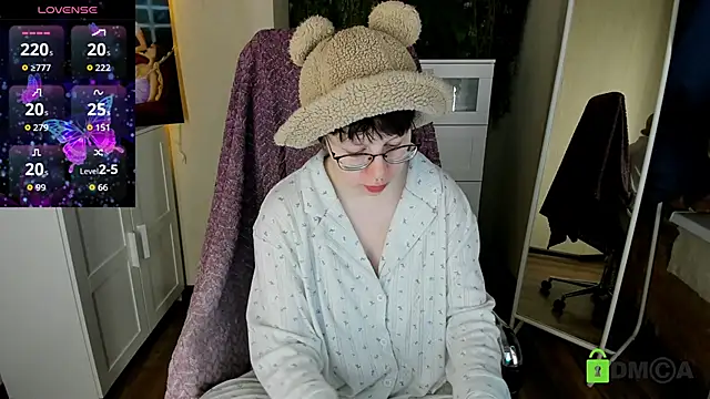 Snapshot of Melissa_Wells chatting on September 9, 2025, 9:13 pm Melissa Wells online show from September 9, 2025, 9:13 pm