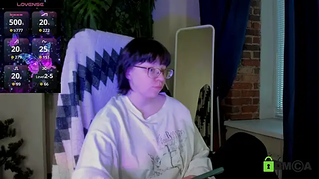 Snapshot of Melissa_Wells chatting on June 14, 2026, 2:24 am Melissa Wells online show from June 14, 2026, 2:24 am