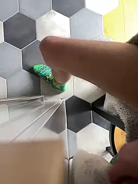 Maxthekid online show from February 4, 2025, 9:17 am