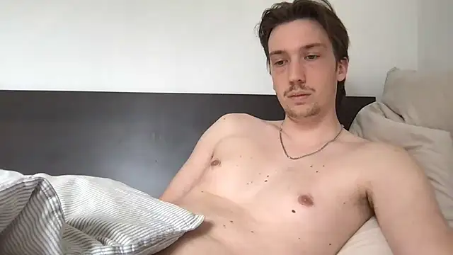 hungandfun05 online show from April 2, 2026, 10:11 am