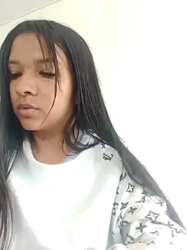 VivienAndClark online show from March 14, 2025, 2:08 pm