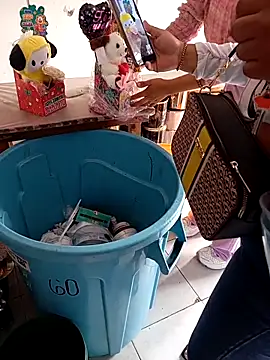 VivienAndClark online show from December 2, 2025, 3:14 pm