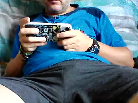 Snapshot of daky_86 chatting on September 16, 2025, 3:13 pm daky 86 online show from September 16, 2025, 3:13 pm
