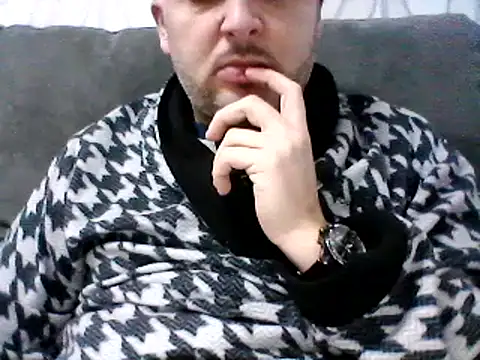 Snapshot of daky_86 chatting on March 3, 2025, 5:52 pm daky 86 online show from March 3, 2025, 5:52 pm