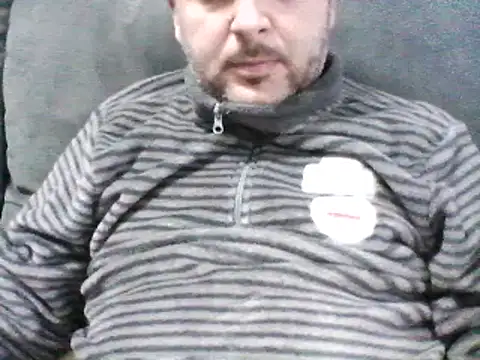Snapshot of daky_86 chatting on February 19, 2025, 4:00 pm daky 86 online show from February 19, 2025, 4:00 pm