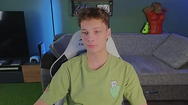 TeddyLiLboy online show from November 6, 2025, 9:57 am