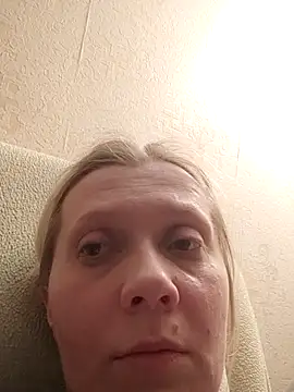 Snapshot of LeraSweet chatting on March 9, 2026, 8:01 pm LeraSweet online show from March 9, 2026, 8:01 pm