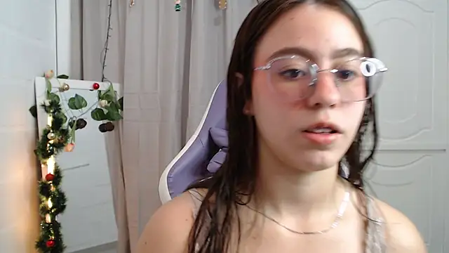 BlairVicent online show from December 3, 2025, 1:54 pm