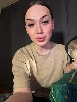 Snapshot of chups_girl chatting on April 22, 2026, 7:31 pm chups girl online show from April 22, 2026, 7:31 pm
