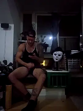 Snapshot of eltoulou chatting on September 11, 2025, 7:58 pm eltoulou online show from September 11, 2025, 7:58 pm