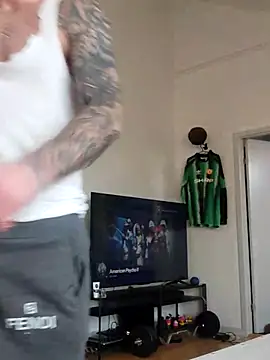 Snapshot of eltoulou chatting on March 2, 2025, 6:27 am eltoulou online show from March 2, 2025, 6:27 am