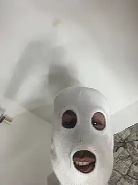 Snapshot of Alex_Teau chatting on January 25, 2025, 6:23 am Alex Teau online show from January 25, 2025, 6:23 am