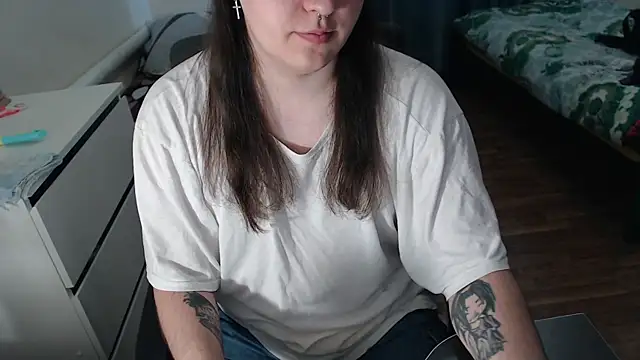 EvaMiron online show from December 22, 2025, 8:14 am