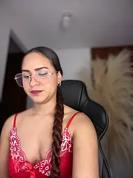 Snapshot of gretta_kler1 chatting on December 19, 2025, 9:06 pm gretta kler1 online show from December 19, 2025, 9:06 pm