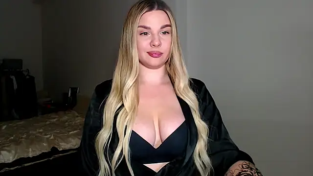 Snapshot of MiaMurMur chatting on February 21, 2026, 5:48 pm MiaMurMur online show from February 21, 2026, 5:48 pm