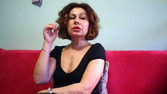 Snapshot of Mat_Elenore chatting on February 19, 2026, 7:05 am Mat Elenore online show from February 19, 2026, 7:05 am