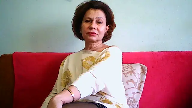 Snapshot of Mat_Elenore chatting on February 4, 2026, 6:19 am Mat Elenore online show from February 4, 2026, 6:19 am