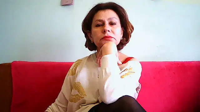 Snapshot of Mat_Elenore chatting on February 3, 2026, 6:51 am Mat Elenore online show from February 3, 2026, 6:51 am