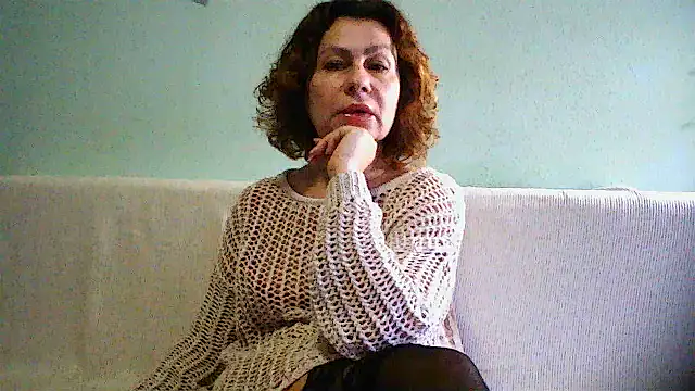 Mat Elenore online show from November 26, 2025, 6:02 am