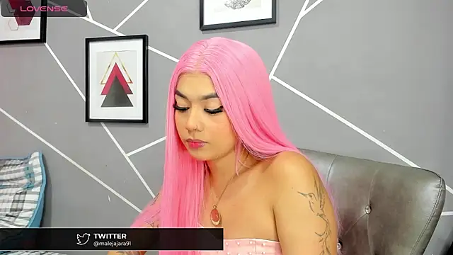 Snapshot of ashliekitty__011 chatting on February 4, 2025, 12:40 am ashliekitty 011 online show from February 4, 2025, 12:40 am