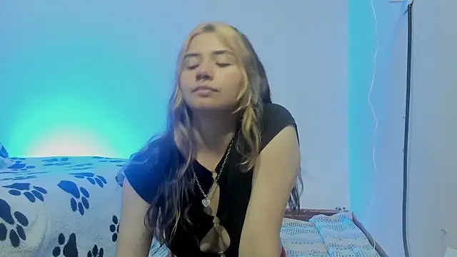 Amywhitexxxd online show from February 5, 2025, 1:37 am