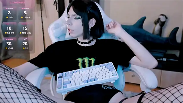 FemAlexa  online show from April 9, 2026, 7:09 pm