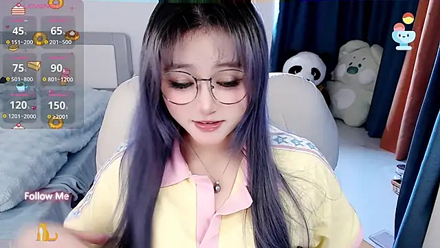 Snapshot of Sweet-18wanwan chatting on March 12, 2025, 10:17 pm Sweet-18wanwan online show from March 12, 2025, 10:17 pm
