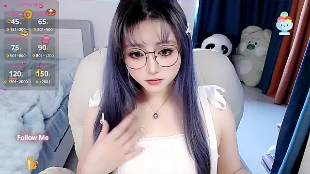 Snapshot of Sweet-18wanwan chatting on March 9, 2025, 8:42 pm Sweet-18wanwan online show from March 9, 2025, 8:42 pm