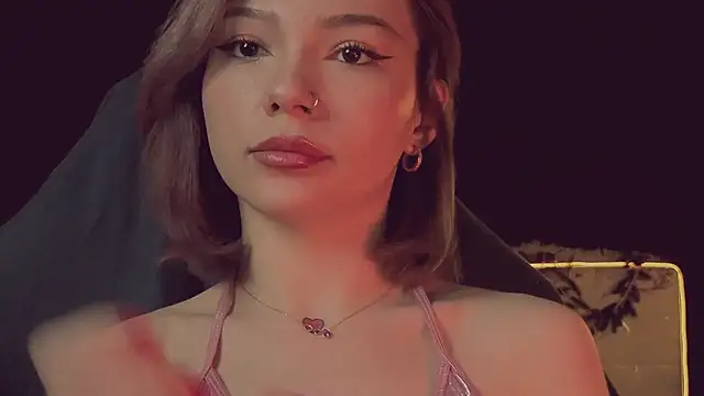 SandraBoyl online show from December 4, 2025, 8:57 am